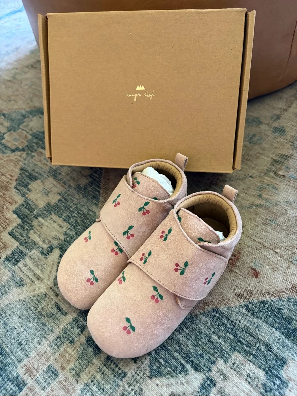 NIB Konges Sløjd Mamour Suede Booties Cherry Print Euro 26, US 9
